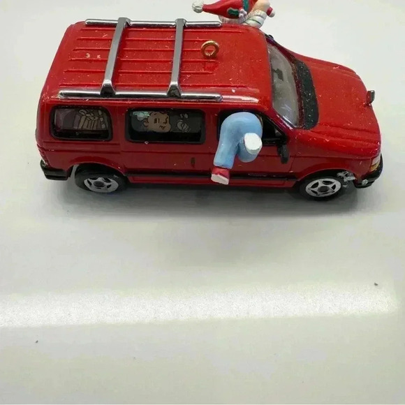 VINTAGE!! Enesco "Mom's Taxi" Christmas Ornament Red Car 1990 Holiday Decor - Picture 8 of 10
